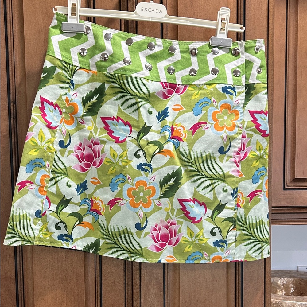 Adjustable & reversible Vibrant Floral Mini Skirt in Green and Pink